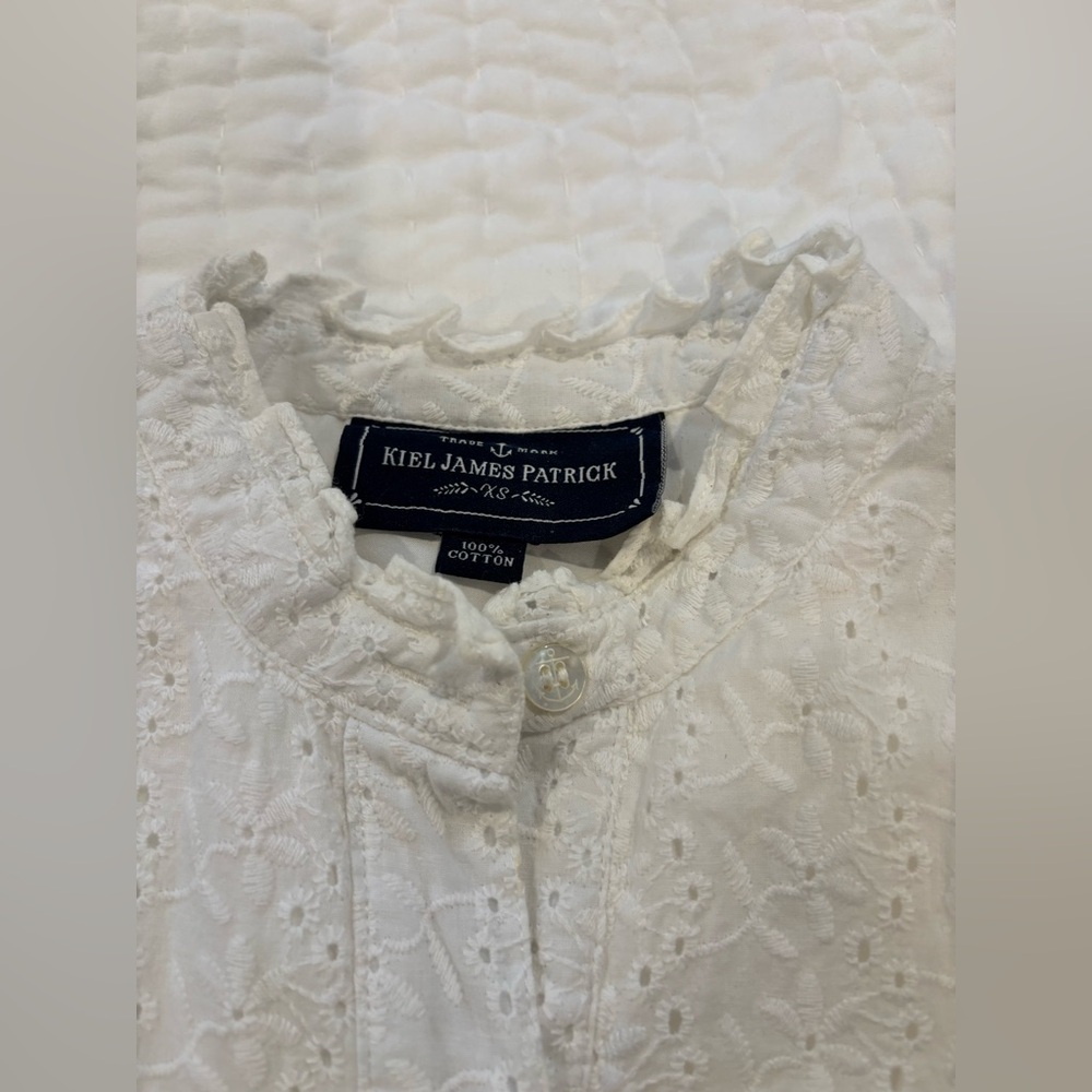Kiel James Patrick White Eyelet Sleeveless Top - Picture 3 of 7